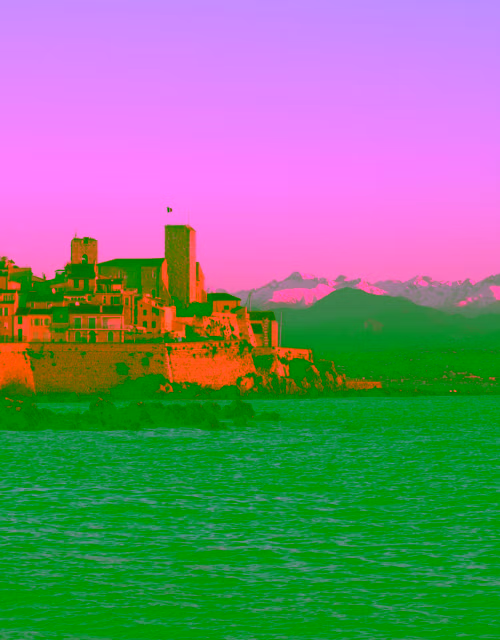 Antibes bay with snow-covered Alps in the background — snow and sea off-season day tour French Riviera