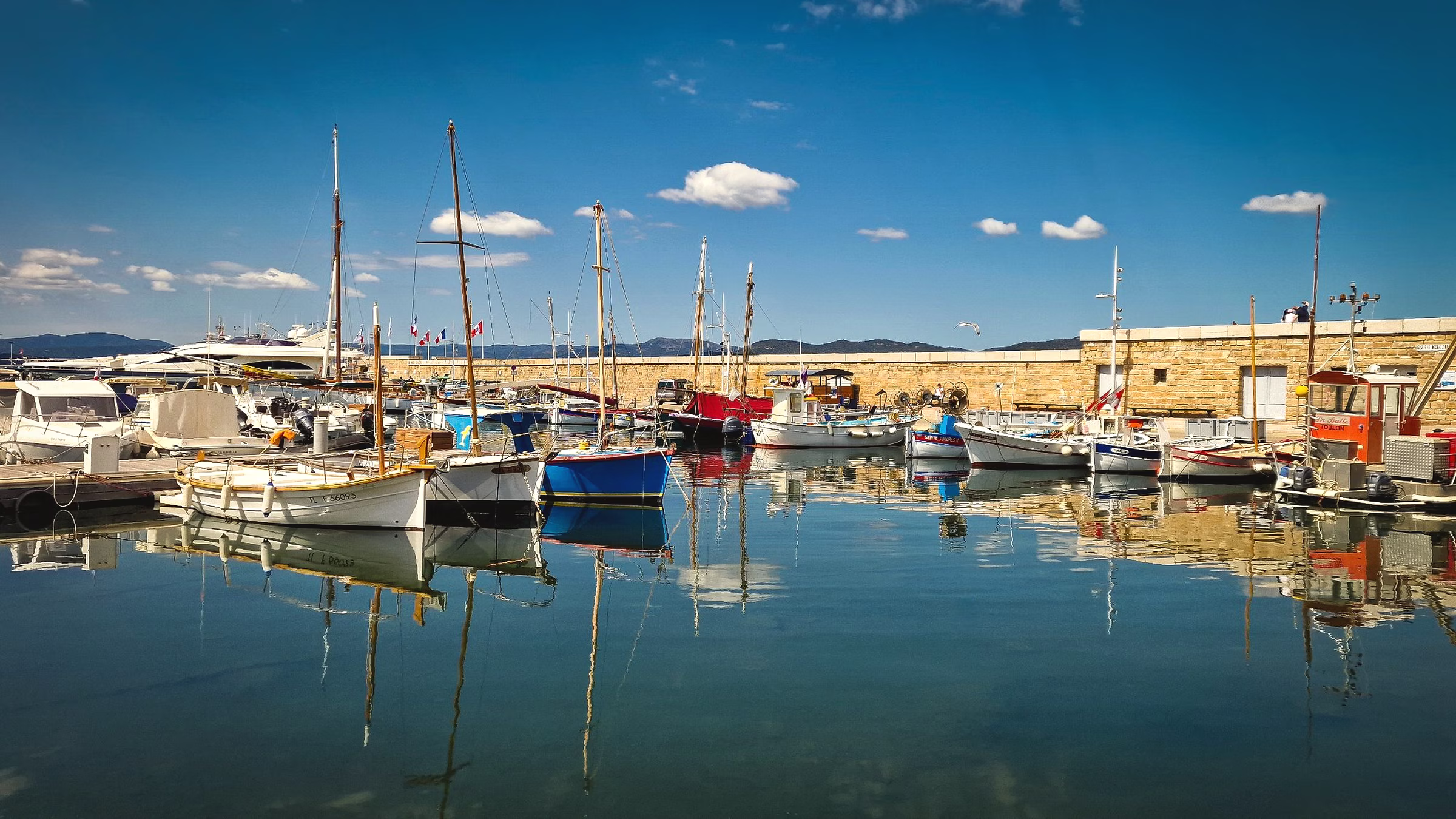 Saint-Tropez Vieux-Port — private transfer from Cannes to Saint-Tropez